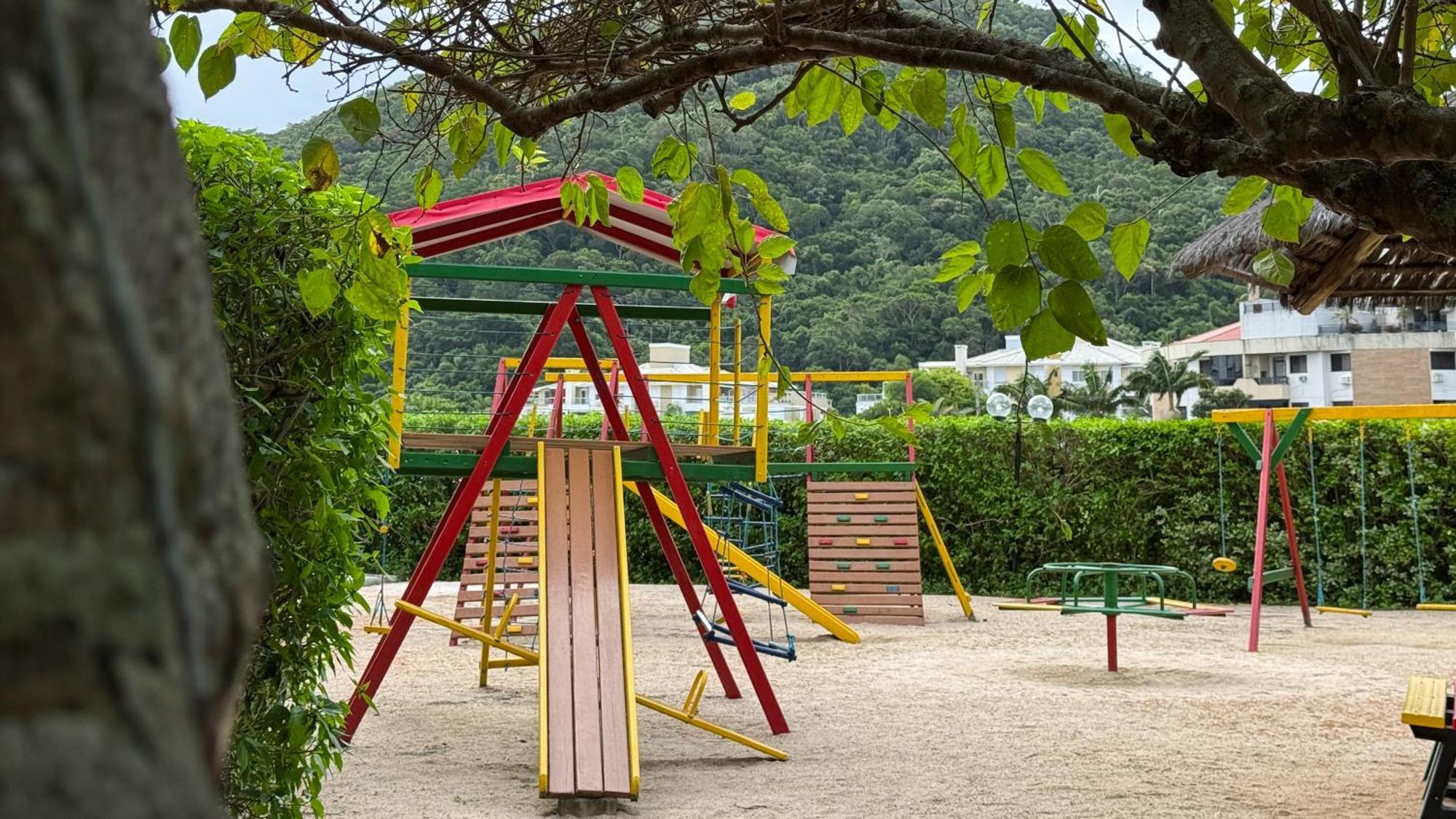 Apto Cond. Porto Ventura 3 Quartos Флорианополис Экстерьер фото